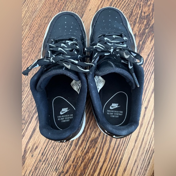 Nike AF1 Limited Edition - Picture 9 of 9